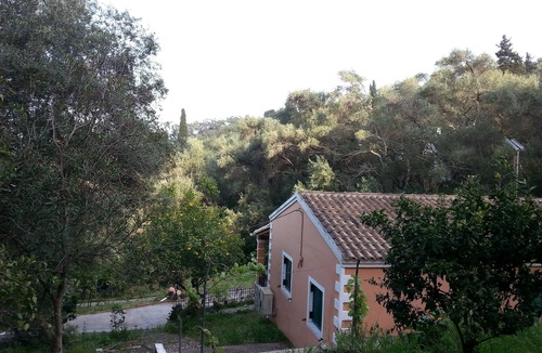 Agia Pelagia Chlomou House | A House for Relaxation