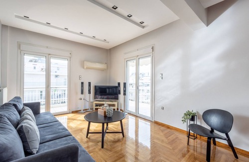 Nea Smirni Apartment | A Luxury & Comfortable 2bdrm Apt in Athens