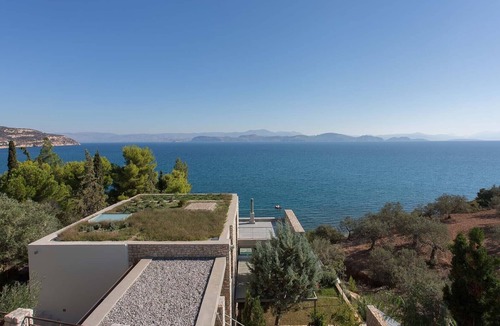 Xiropigado Villa | A luxury sea-front villa with private pool, near Nafplio