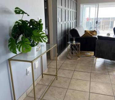 La Mercy Apartment | A quintessential work-relax space