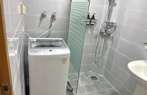 Hangangno-dong Apartment | a very convenient accommodation