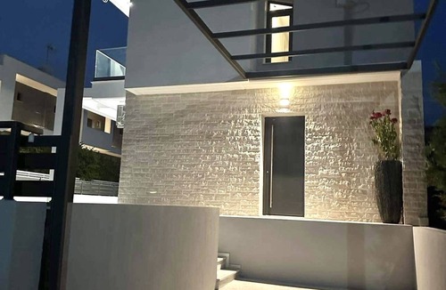 Gerakini Villa | About the Property