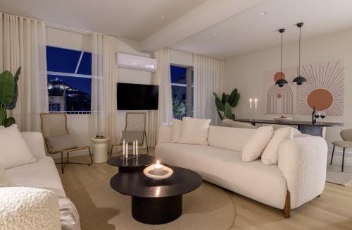 Monastiraki Apartment | Acropolis Dream with Plunge Pool