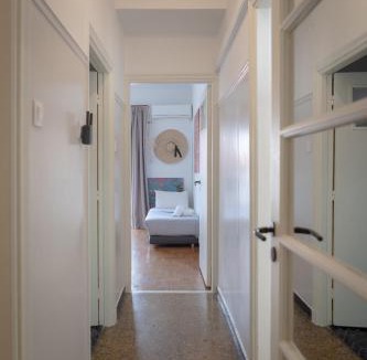Omonia Apartment | Acropolis View 4-BD Central Apartment