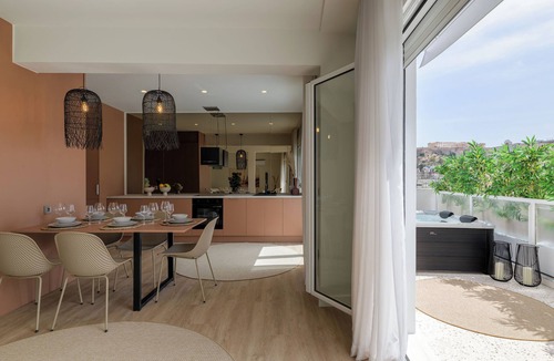 Plaka Apartment | Acropolis View Plunge Pool Loft