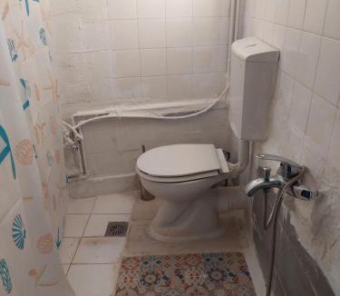 Thissio Apartment | Acropolis VIEW share apartment 1 minute from thissio metro stop