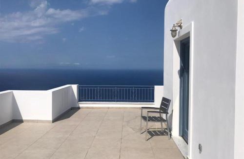 Kato Aprovatou Apartment | Aegean Mirror, Andros