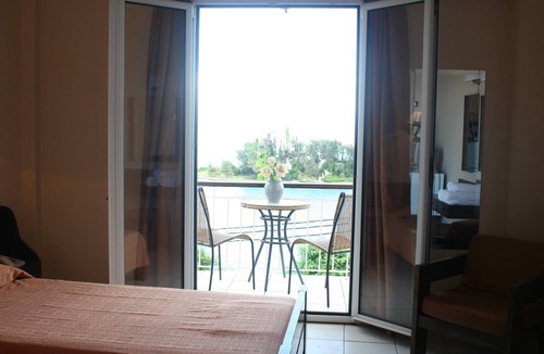 Perama Hotel | Aegli Hotel