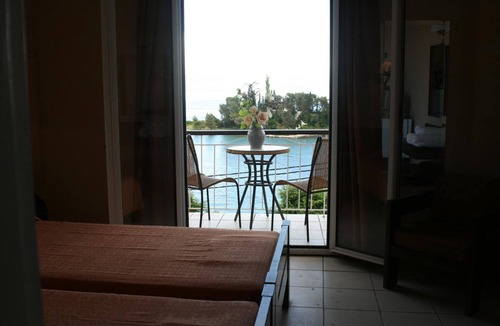 Perama Hotel | Aegli Hotel