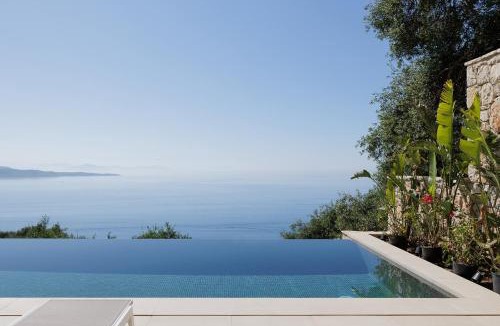 Kentroma Villa | AGNI DREAM Villa luxe face à la mer à Corfou