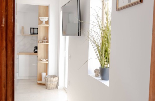 Limni Vouliagmenis Apartment | Agrambeli Apartment 2/7 at Heraion Lagoon