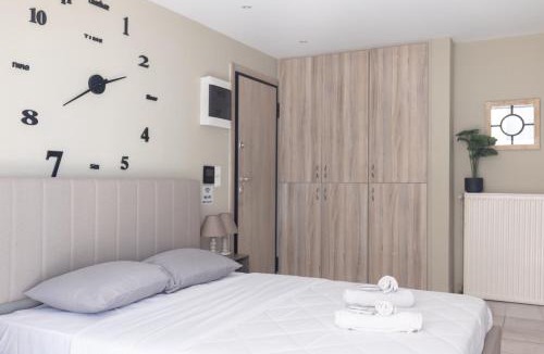 Agios Dimitrios Apartment | AIOLOS LUXURY agios dimitrios center apartment 4