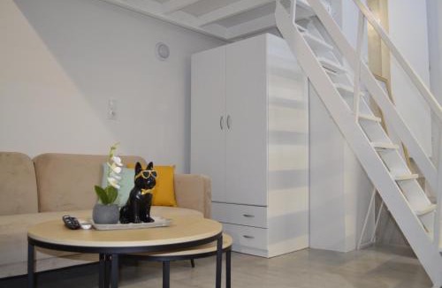Agios Dimitrios Apartment | AIOLOS near metro Apartment in ALIMOS