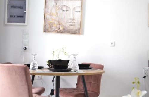Agios Dimitrios Apartment | AIOLOS near metro Apartment in ALIMOS