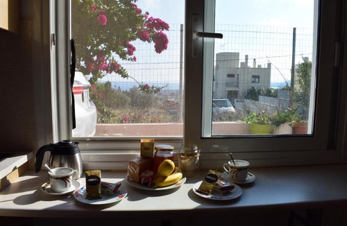 Spata-Artemida Apartment | Airport Family House
