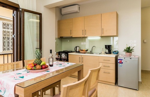Zakynthos Town Apartment | Alektor Studios & Apartments