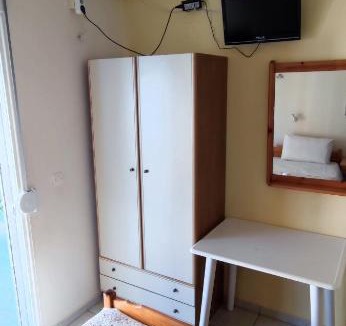 Olymbiaki Akti Apartment | Alexander
