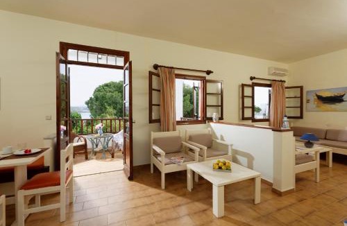 Livadi Apartment | Alianthos Suites