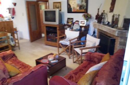 Markopoulo Mesogaias House | Aliki House
