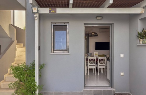 Agii Apostoli Villa | Alisahni Villa