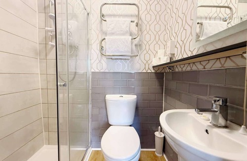 Cotham Apartment | Alma Studios - Studio 7 - Hopewell