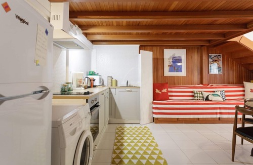 Plaka Apartment | Amazing Apartment Under Acropolis