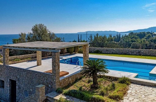 Agios Emilianos Villa | Amazing Seaview Villa w/pool – just 2 minutes away from the beach