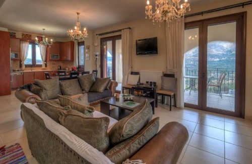 Amari Villa | Amazing Villa Amare with Stunning Views