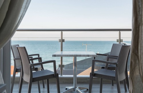 Olymbiaki Akti Hotel | Ammos Beach Seaside Luxury Suites