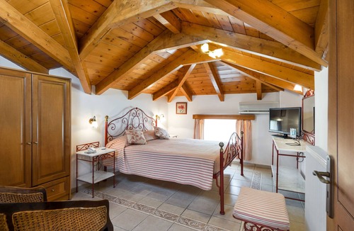 Tsilivi House | Andreolas Luxury Suites