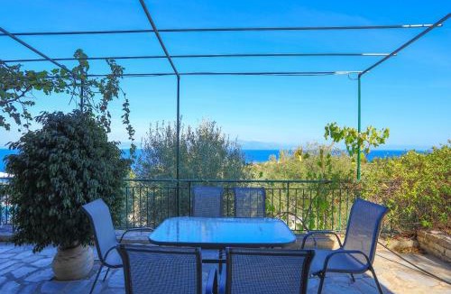 Koutsi Apartment | Antigoni Villas