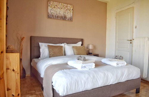 Omonia Apartment | Apartment ∙ 8 guests