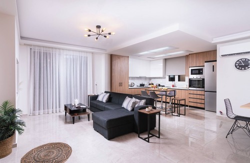 Kappariana Apartment | Apartment 'Athena Home South Crete' with Mountain View, Wi-Fi and Air Conditioning