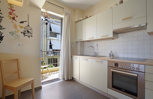 Lefkada Town Apartment | Apartment 'Casa Di Sole' with Balcony, Wi-Fi and Air Conditioning
