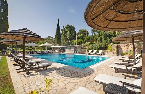 Limni House | Apartment 'Corfu Club Maisonette 1' with Shared Pool, Wi-Fi and Air Conditioning