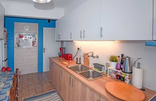 Alimos Apartment | Apartment 'Dendrinos Athens Riviera' with Sea View, Wi-Fi and Air Conditioning