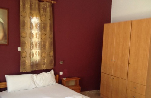 Pilalimata Apartment | Apartment for 4 with garden and partial sea view.