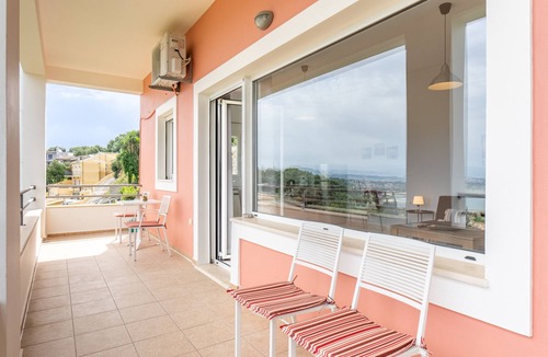 Perama Apartment | Apartment 'Geomarhouse 2' with panoramic view, Wi-Fi and Air Conditioning