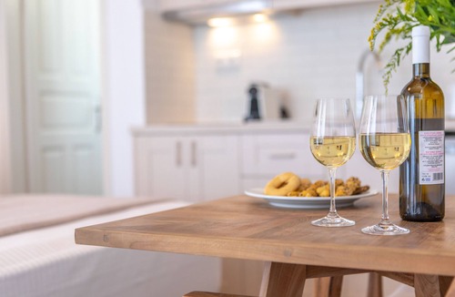 Naxos Apartment | Apartment in the heart of Naxos Town ~ Castle Mansions