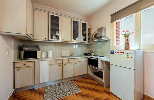 Kavos Apartment | Apartment 'Ismini' with Shared Pool, Wi-Fi and Air Conditioning