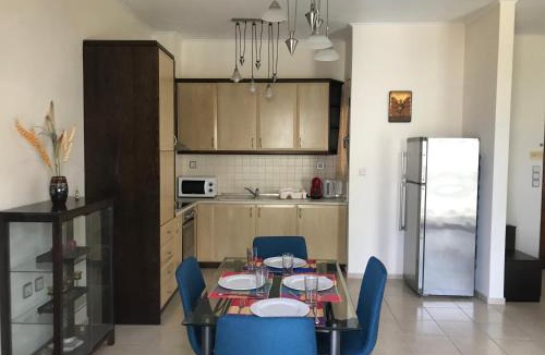 Rethymno Apartment | Apartment on the Beach with View