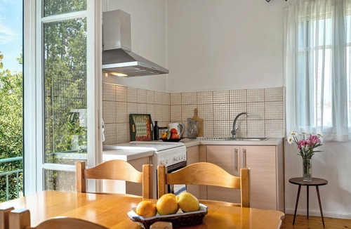 Lygia Apartment | Apartment "Woodpecker House Lefkada" with Sea View, Private Terrace & Wi-Fi