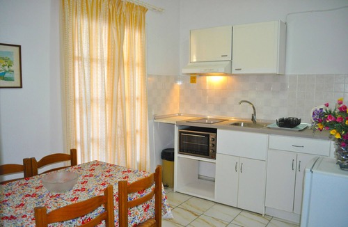 Agios Gordios Apartment | Apartments with pool "Maria" on Agios Gordios beach