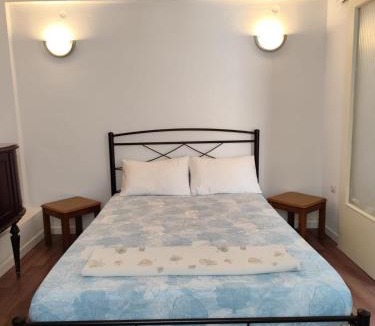 Agios Dimitrios Apartment | Appartement Near Beach & Center