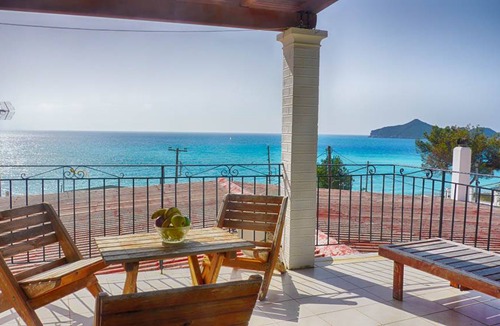 Agios Georgios Pagon Apartment | Arista Ferienwohnung 2 - mit Meerblick direkt am Strand von Agios Georgios Pagon