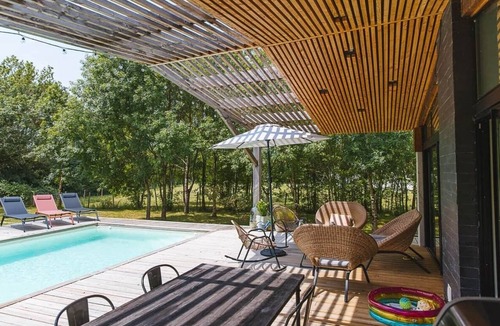 Saint-Vincent-de-Paul House | Architect-designed house with swimming pool near Bordeaux