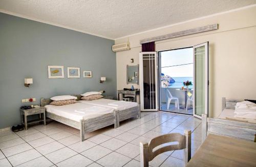 Plakias Apartment | Artemis Studios