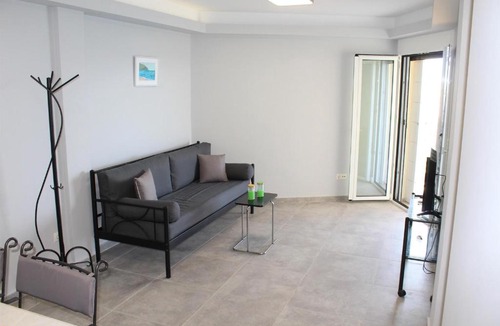 Spata-Artemida Apartment | ARTEMISIA beach apartment.