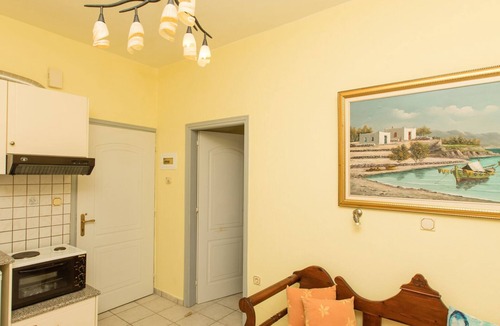 Filaki House | Artos Residence - private pool [May-October], garden, free parking