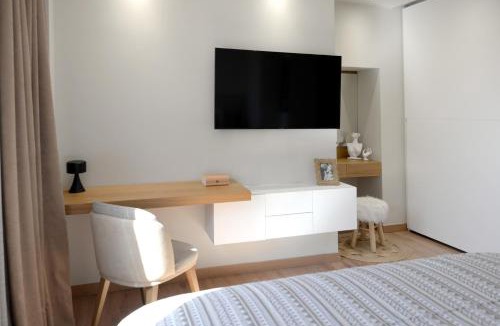 Alimos Apartment | Astric Seaview Penthouse